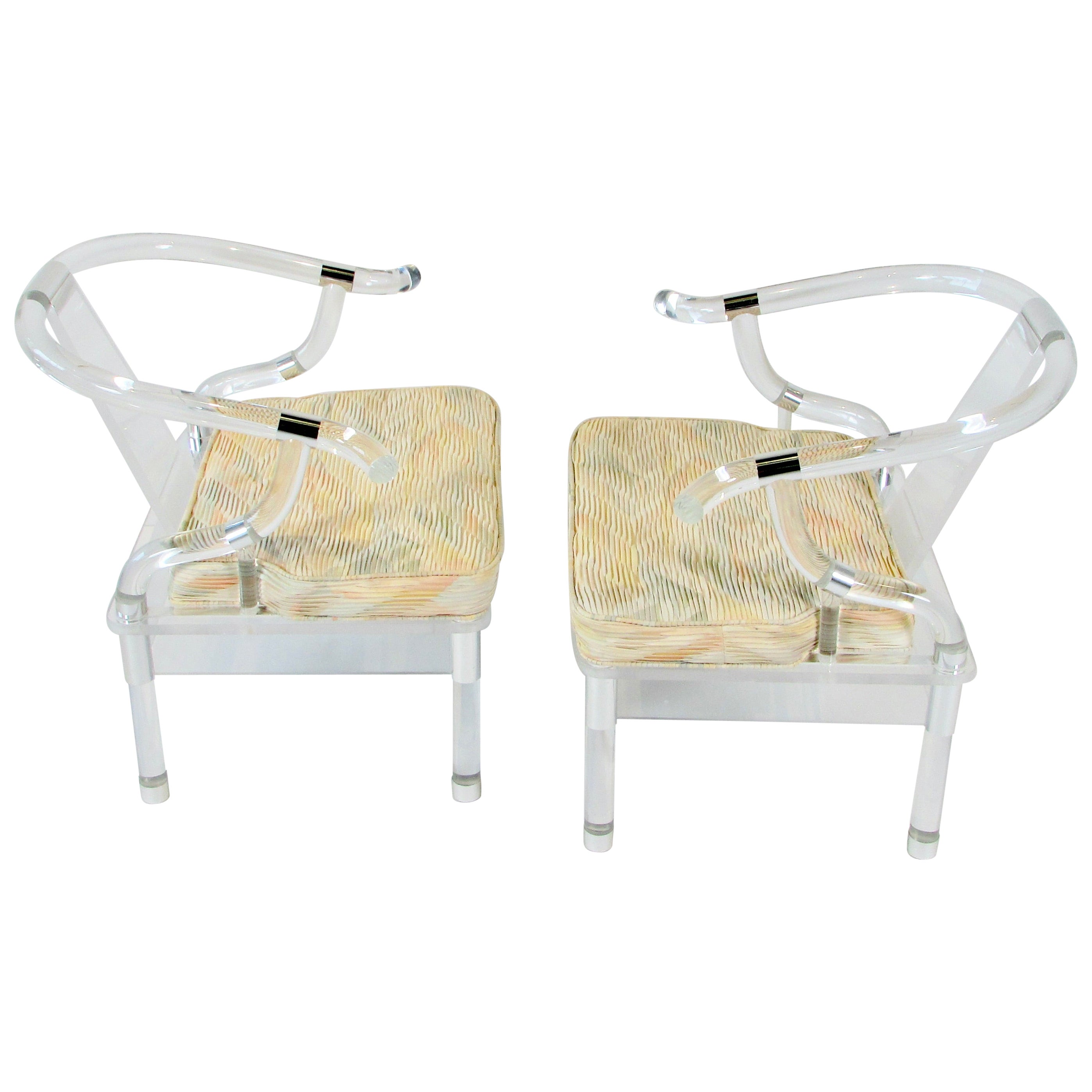 Pair of Charles Hollis Jones style decorator lucite lounge chairs For Sale