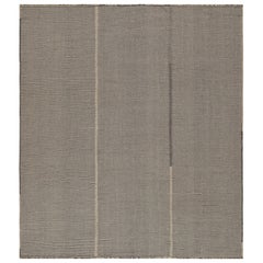 Kilim contemporáneo de Rug & Kilim en rayas beige y grises