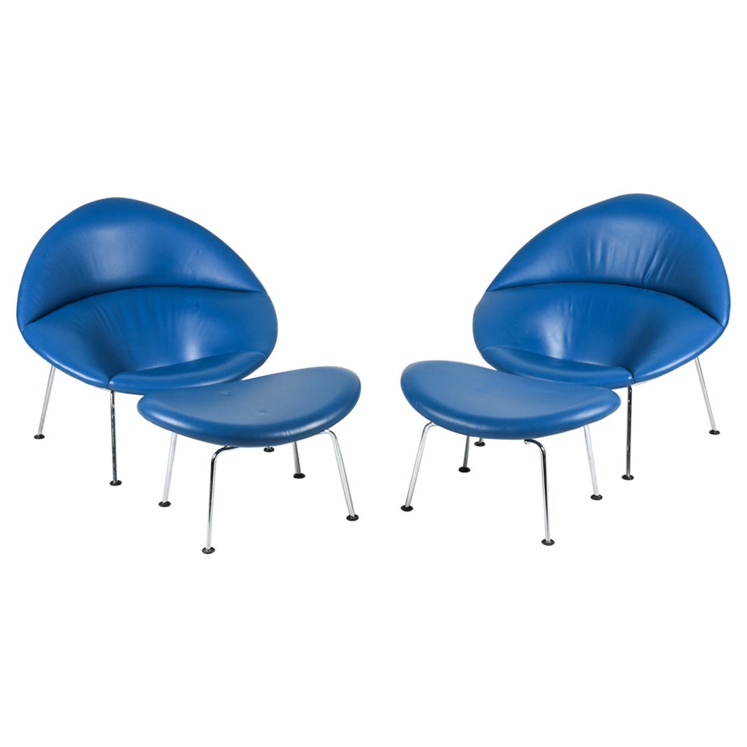 Pair of Pierre Paulin for Artifort "Globe" Lounge Chairs & Ottomans For Sale