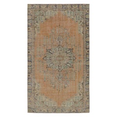 Vintage Zeki Müren Teppich im persischen Stil mit zentralem Medaillon, von Rug & Kilim
