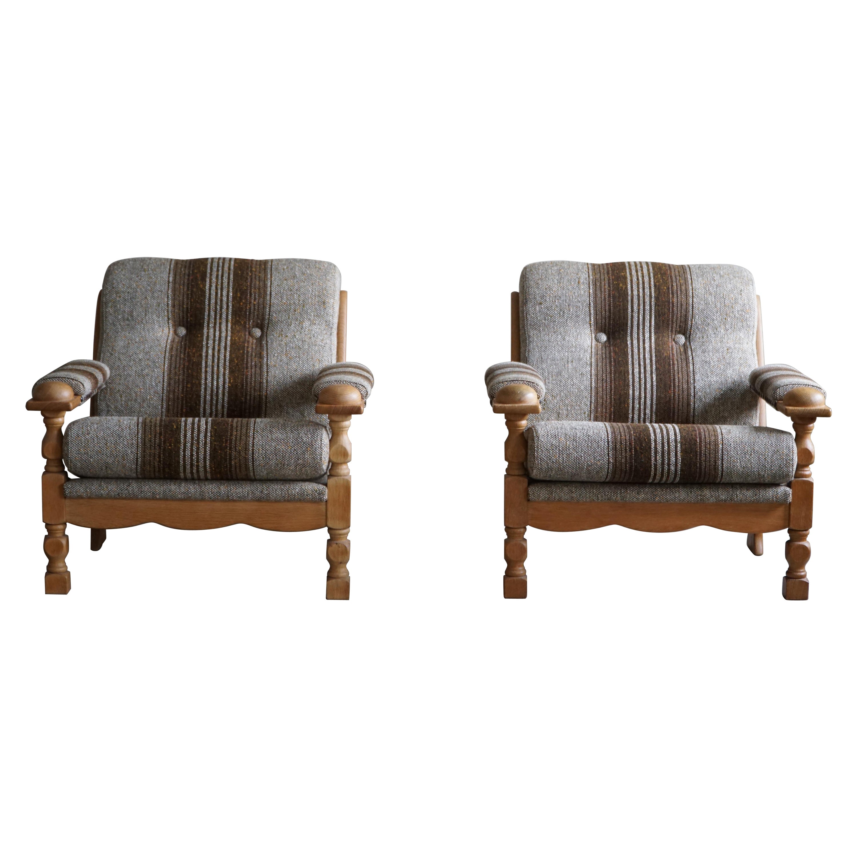 Danish Modern, A Pair of Lounge Chairs in Oak, Henning Kjærnulf, 1960s For Sale