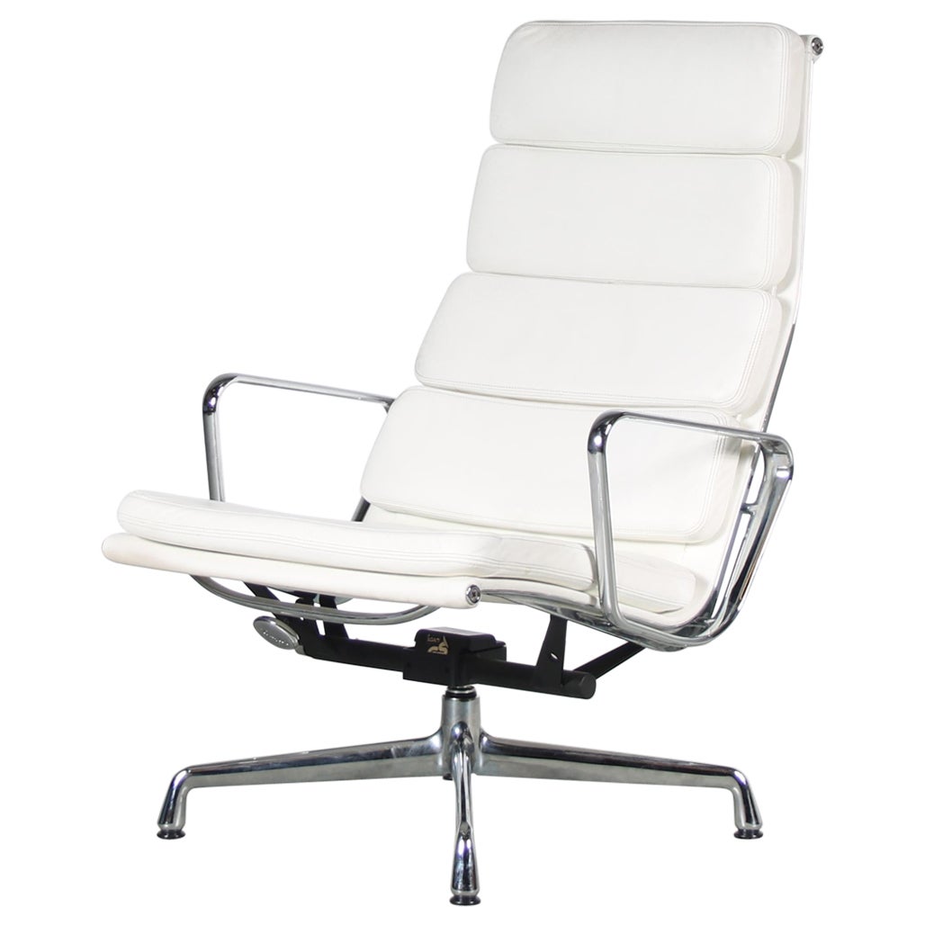 “EA222” Chair by Charles & Ray Eames for Vitra, Germany 1990 For Sale