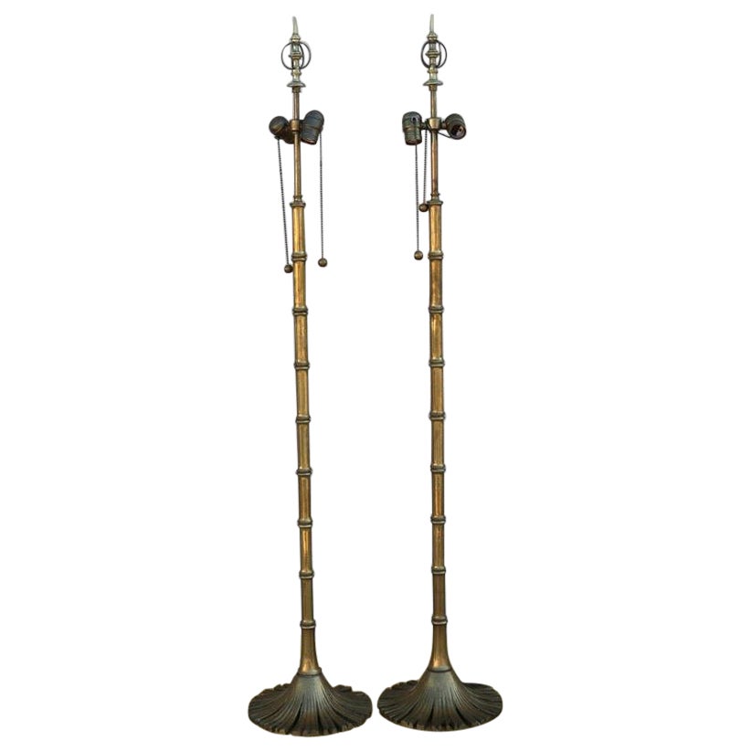 Paire de lampadaires Vintage Chapman en laiton et bambou