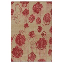 Rug & Kilim's Modern Abstract Art Rug in Beige-Brown, with Red Floral Patterns (tapis d'art abstrait moderne en beige et brun, avec des motifs floraux rouges)