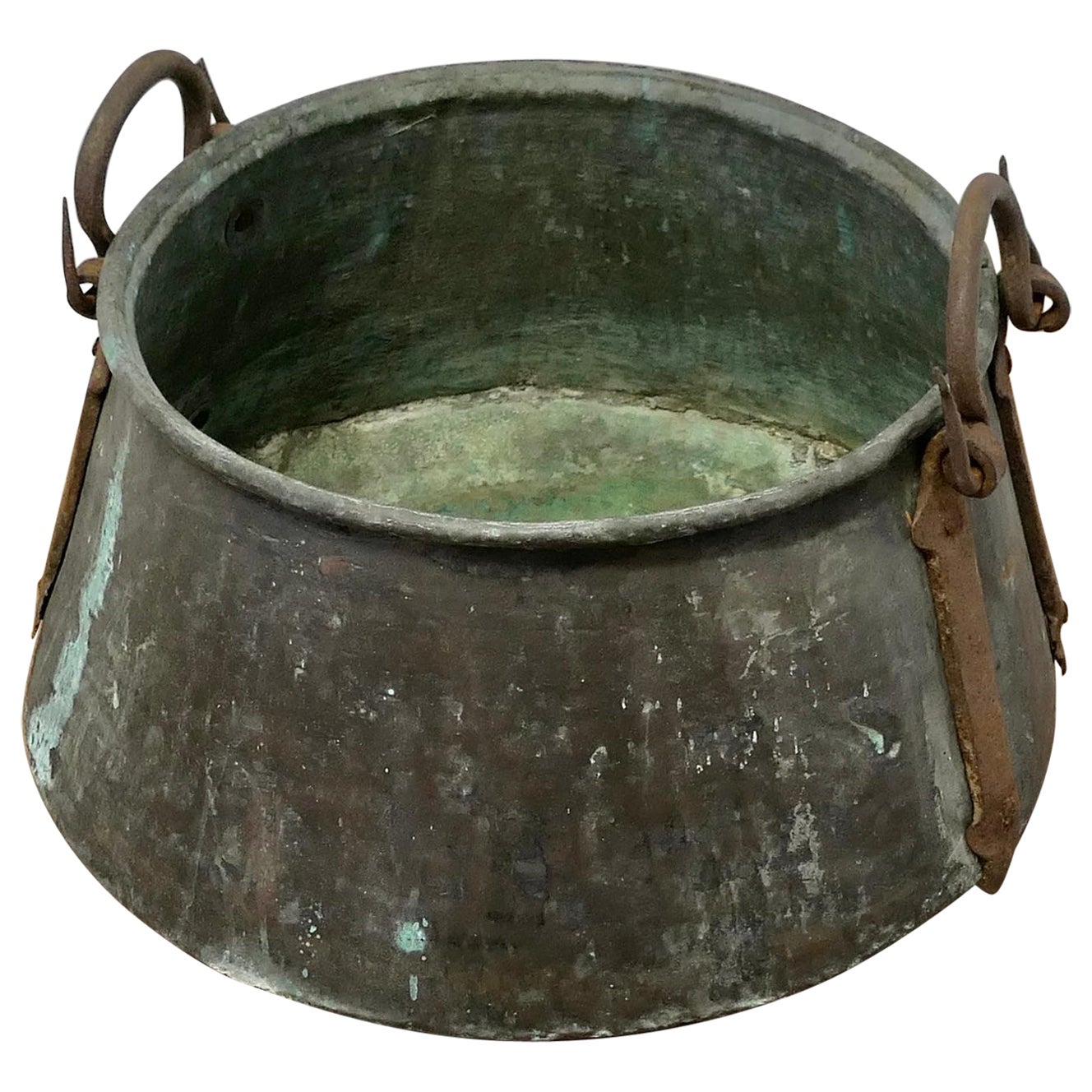 Large Georgian Copper Cauldron or Log Bin     For Sale
