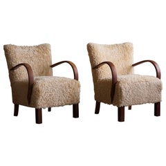 Pair of Danish Modern Lounge Chairs in Oak & Lambswool, Fritz Hansen, 1950s