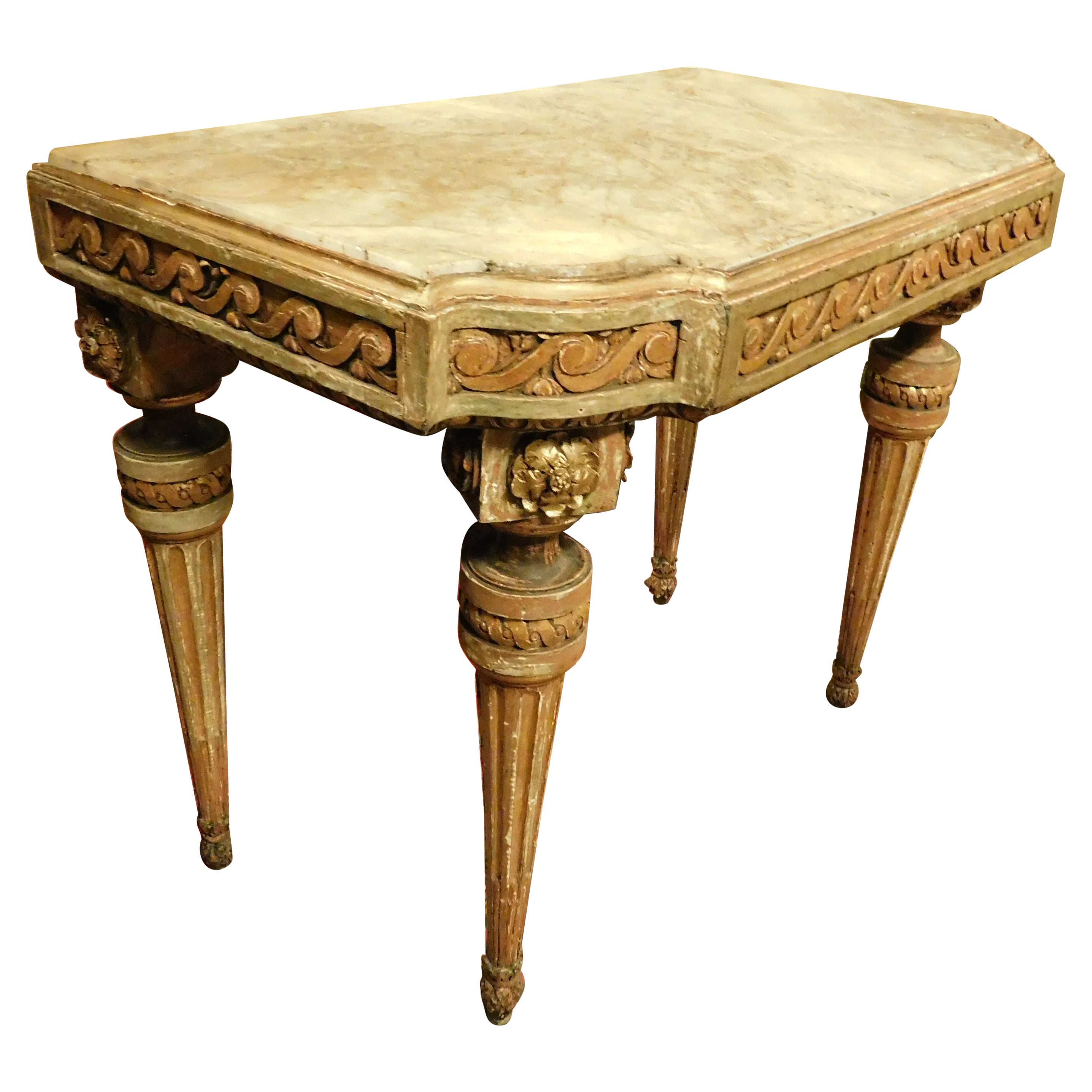 Console table in lacquered and gilded wood with floral motifs, alabaster top For Sale