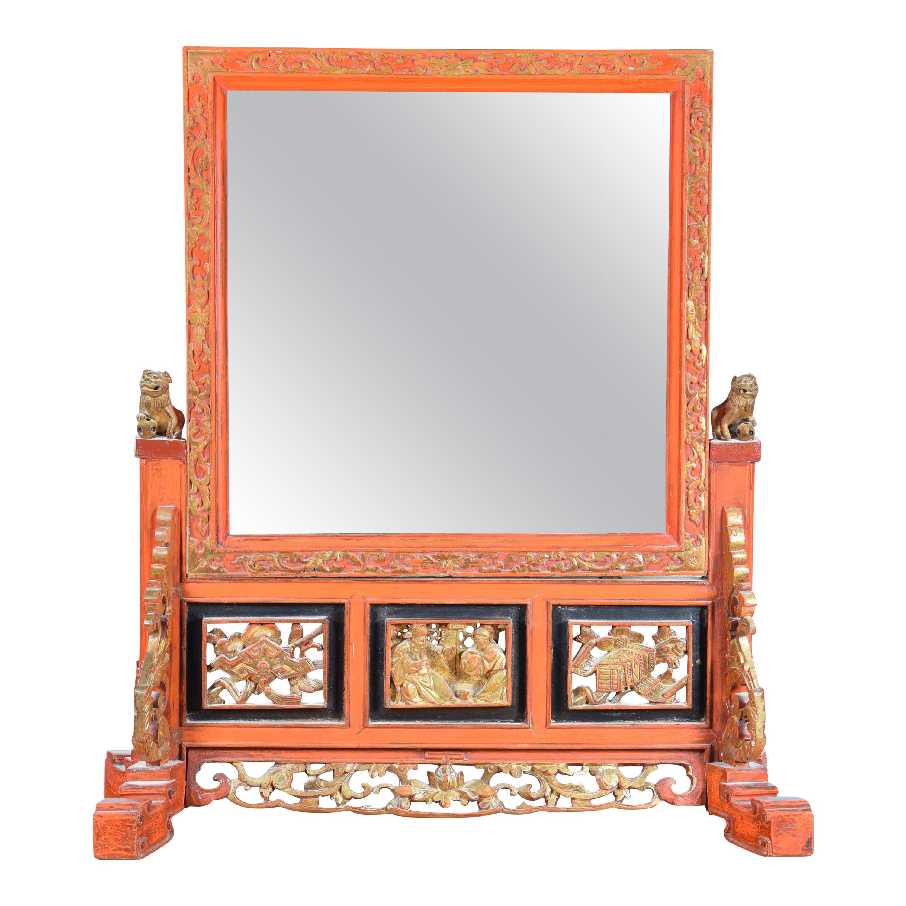 Oriental table mirror. Carved wood. China, 19th century.  For Sale