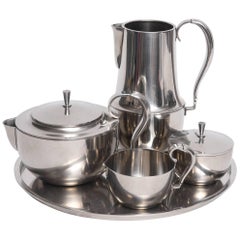 Modernes Kaffeeservice aus der Jahrhundertmitte:: rostfrei:: Georg Jensen:: Dänemark:: 1960er Jahre