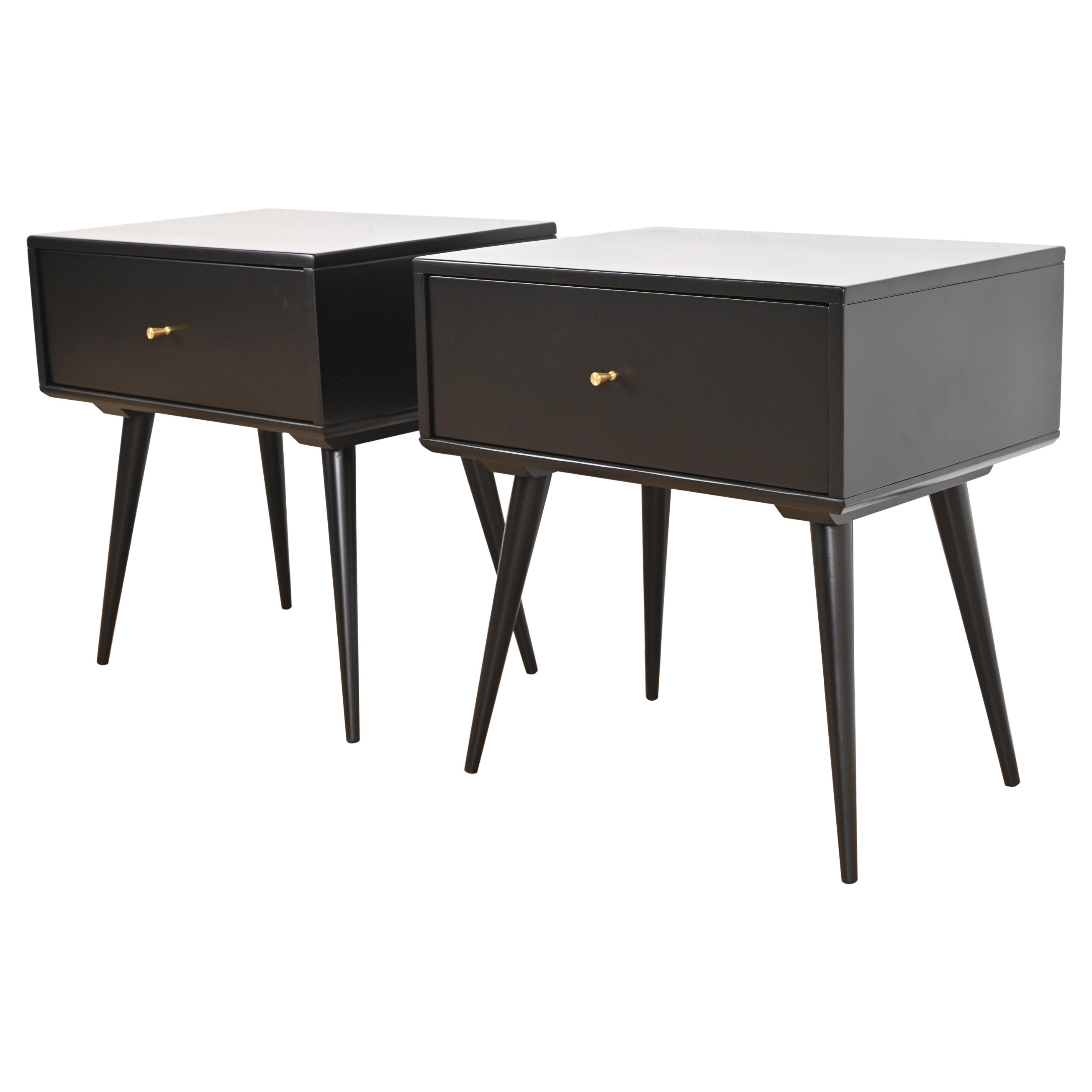 Paul McCobb Planner Group Black Lacquered Nightstands, Newly Refinished For Sale