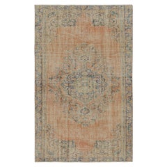 Vintage Zeki Müren Teppich, mit Medaillon und floralen Mustern, von Rug & Kilim