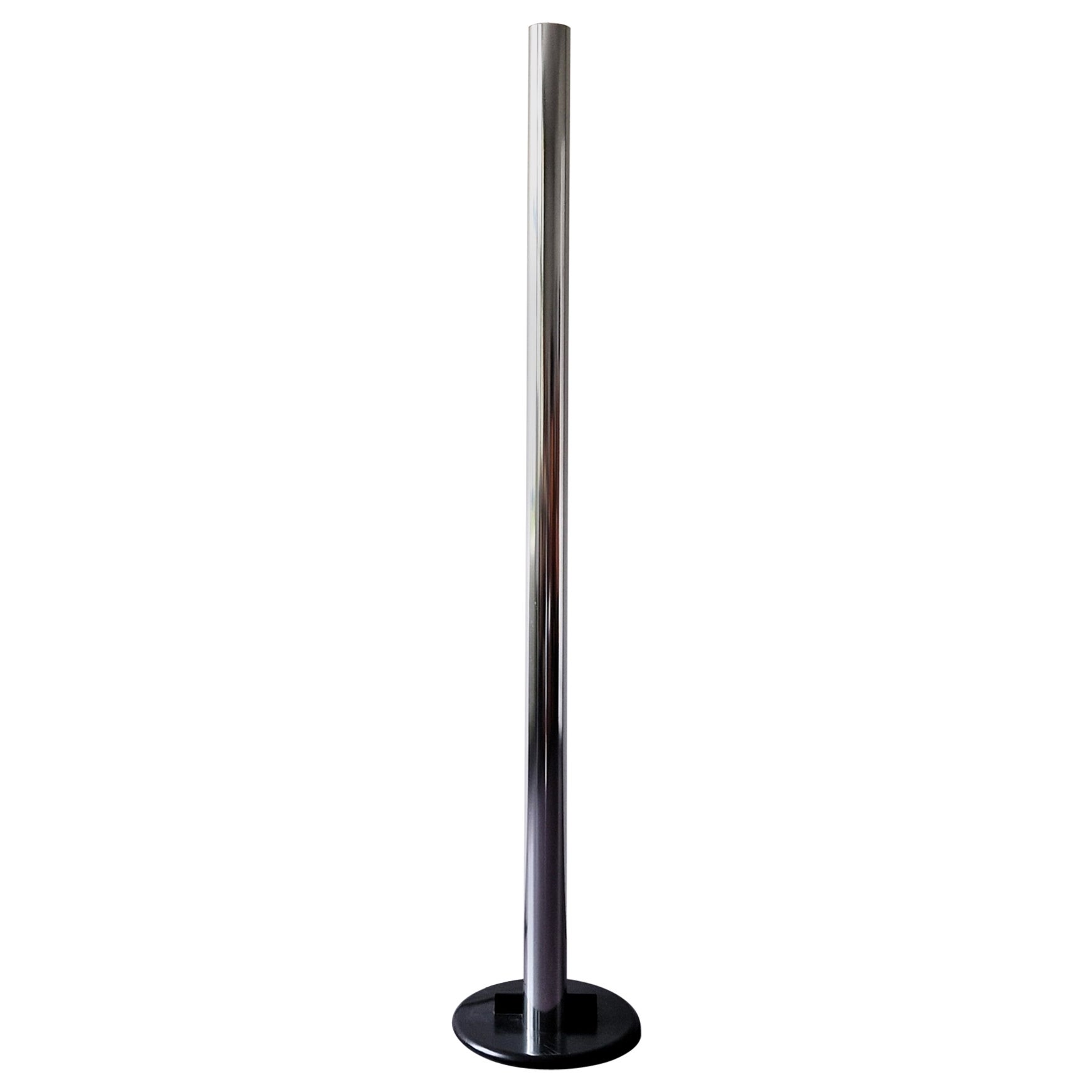 Early edition Megaron floor lamp by Gianfranco Frattini for Artemide, Italy 1979 For Sale