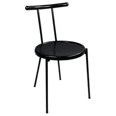 Chaise ronde moderne italienne en bois noir et tige métallique, années 1980