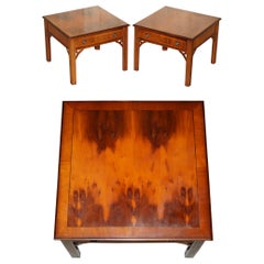LOVELY PAIR OF BURR YEW WOOD SiDE END LAMP WINE TABLES WITH LARGE SINGLE DRAWERS