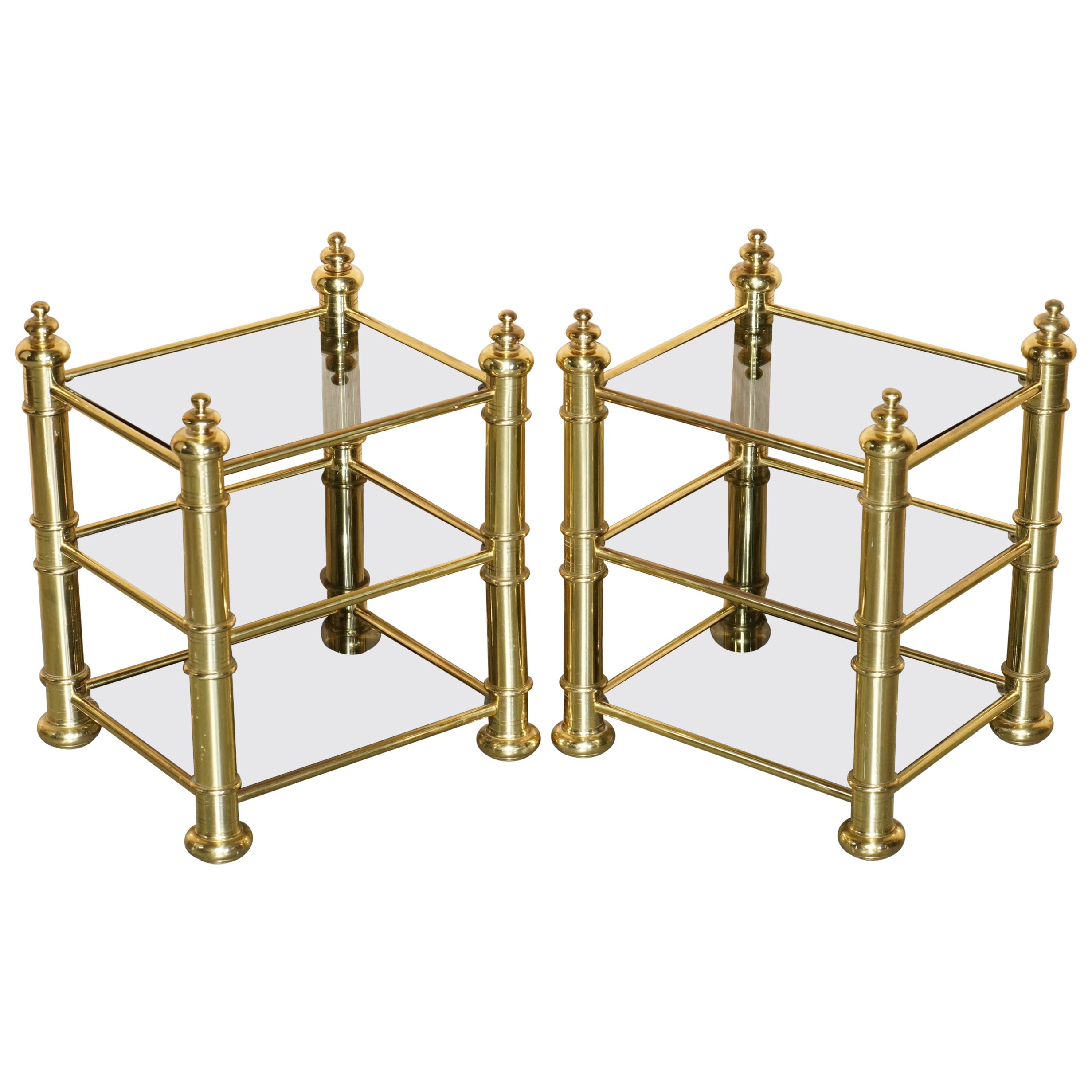 ViNTAGE PAIR OF MID CENTURY MODERN BRASS & SMOKED GLASS ETAGERE SIDE END TABLES