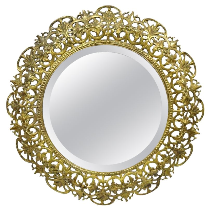 Antique French Renaissance Style Round Leafy Brass Frame Small Beveled Mirror en vente