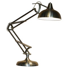 EXTRA GROSSE MIND CENTURY MODERN ANGLEPOISE ARTICULATED TABLE LAMP FROM NICE