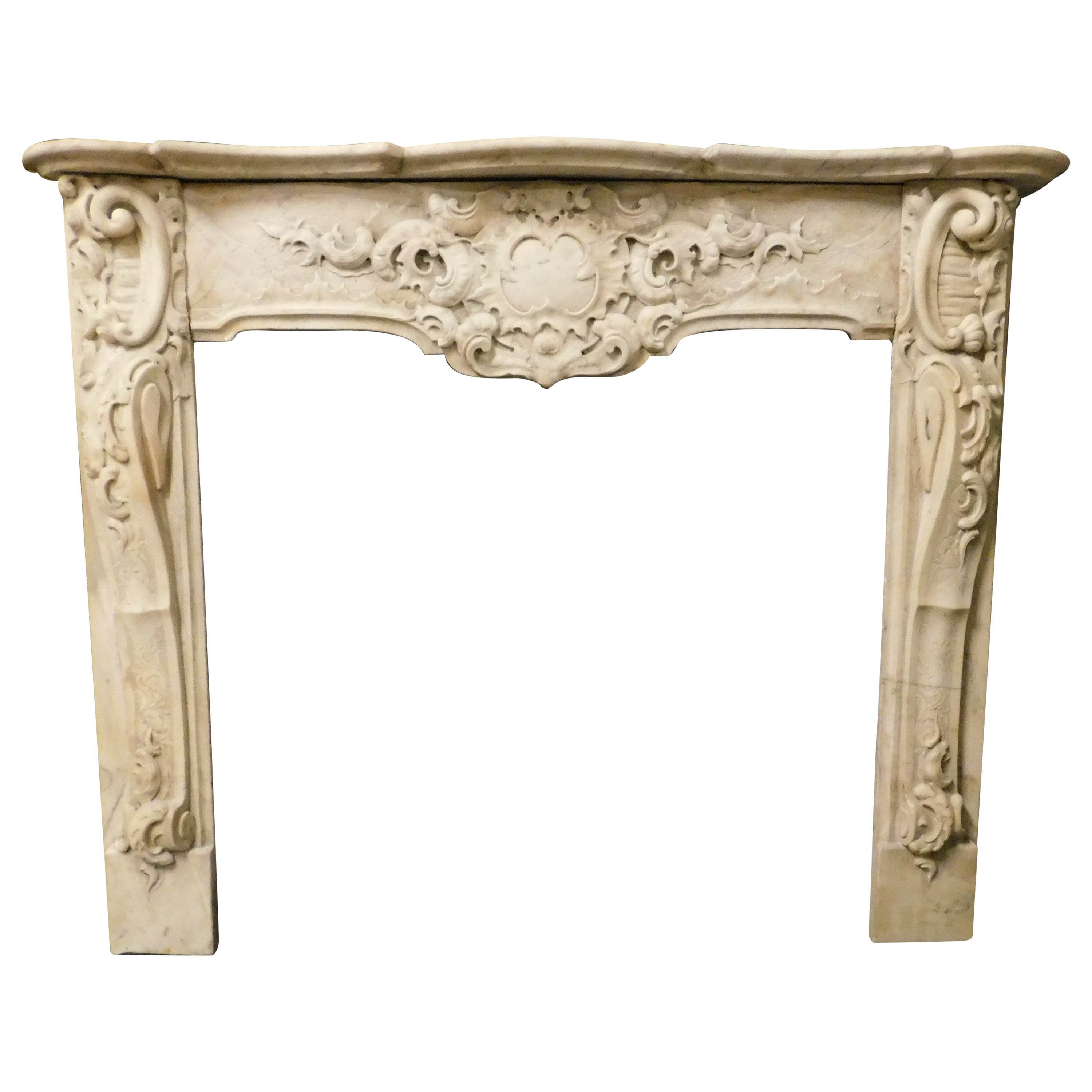 Fireplace mantle in richly sculpted white marble, from Turin For Sale
