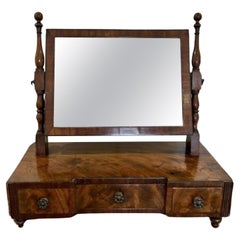 Antiguo espejo vestidor de caoba de calidad Jorge III