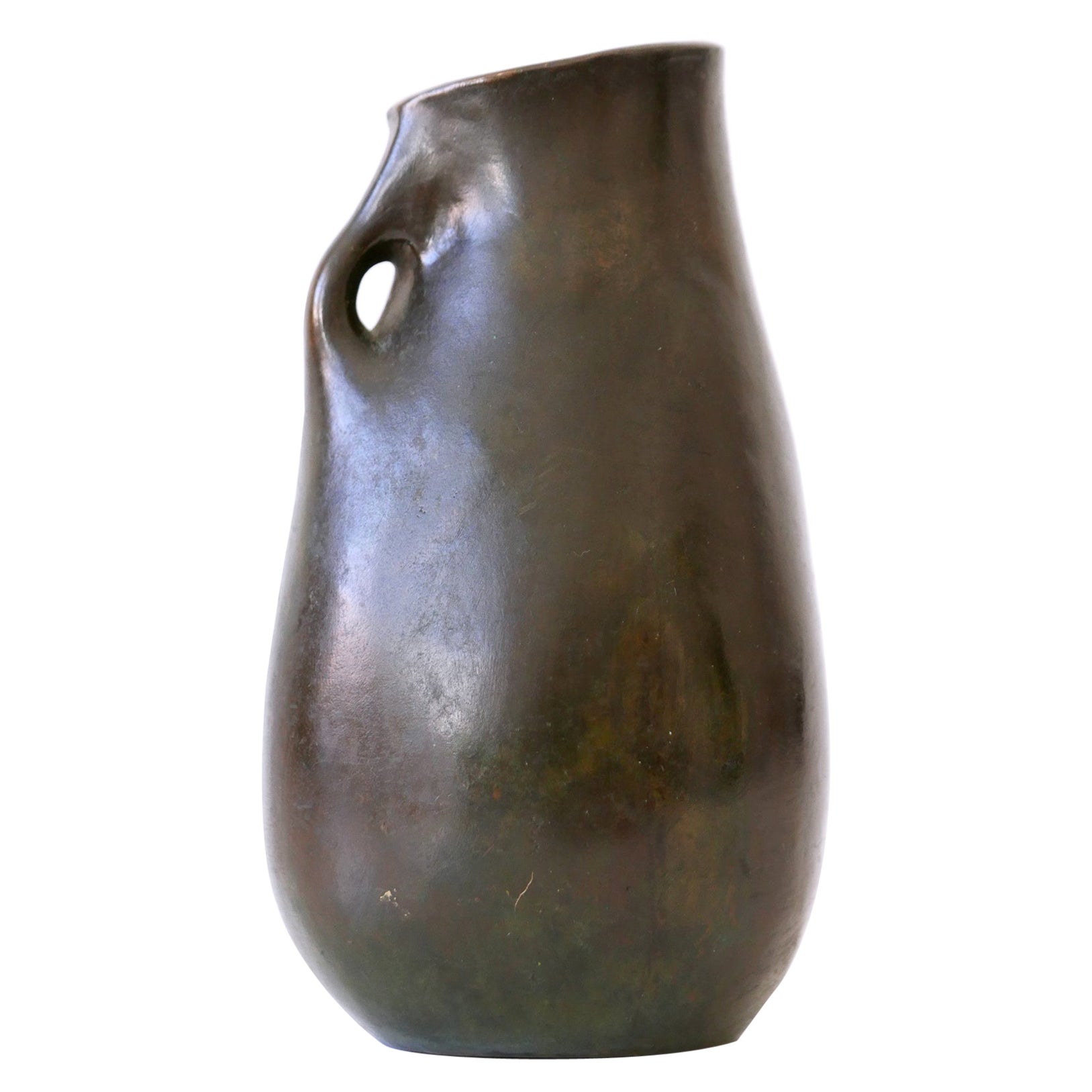 Rare et élégant vase en bronze moderne du milieu du siècle dernier, Allemagne, années 1960, signé : RNR en vente