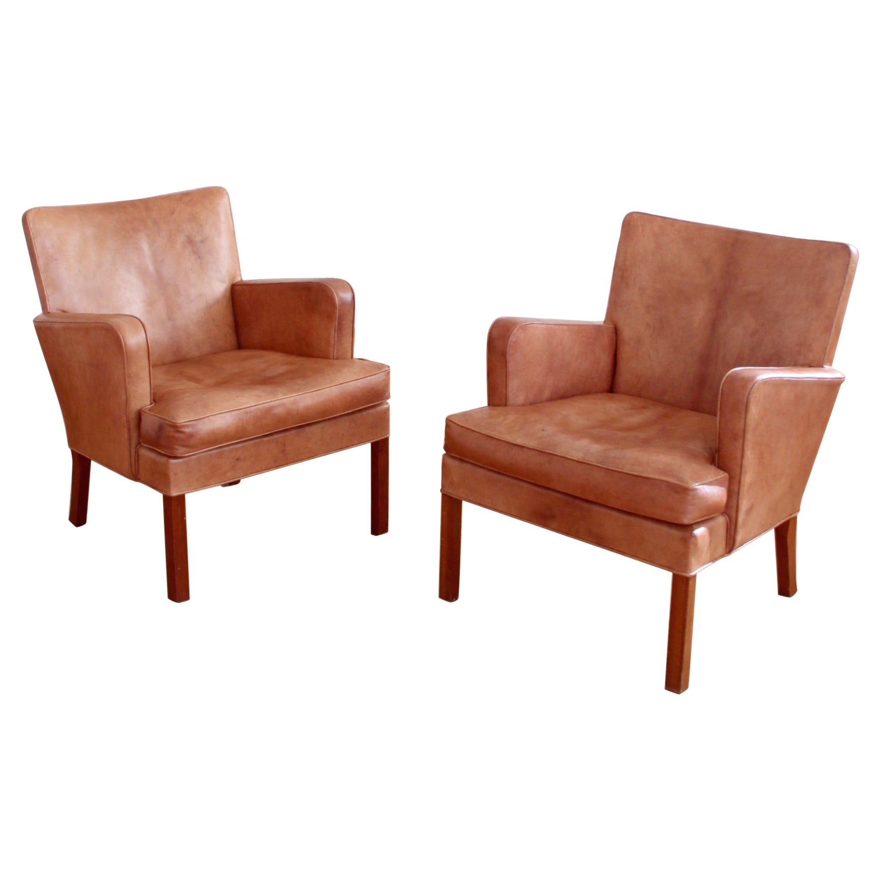 Rare paire de fauteuils Kaare Klint modèle 5313, cuir Niger, scandinave moderne en vente