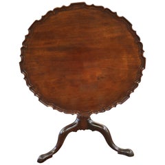 Antique Gorgeous Mahogany 18th Century Queen Anne Pie Crust Tilt Top Table Circa 1740's