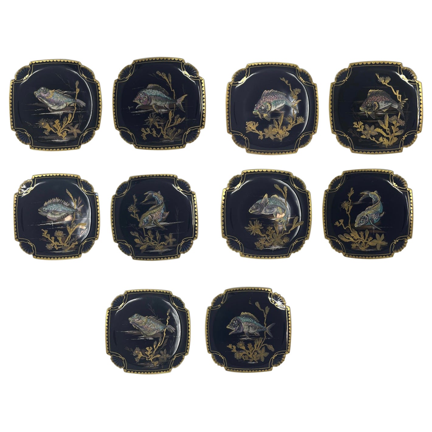 Ensemble de 10 assiettes à poisson anciennes en bleu cobalt de Limoges, vers 1890.