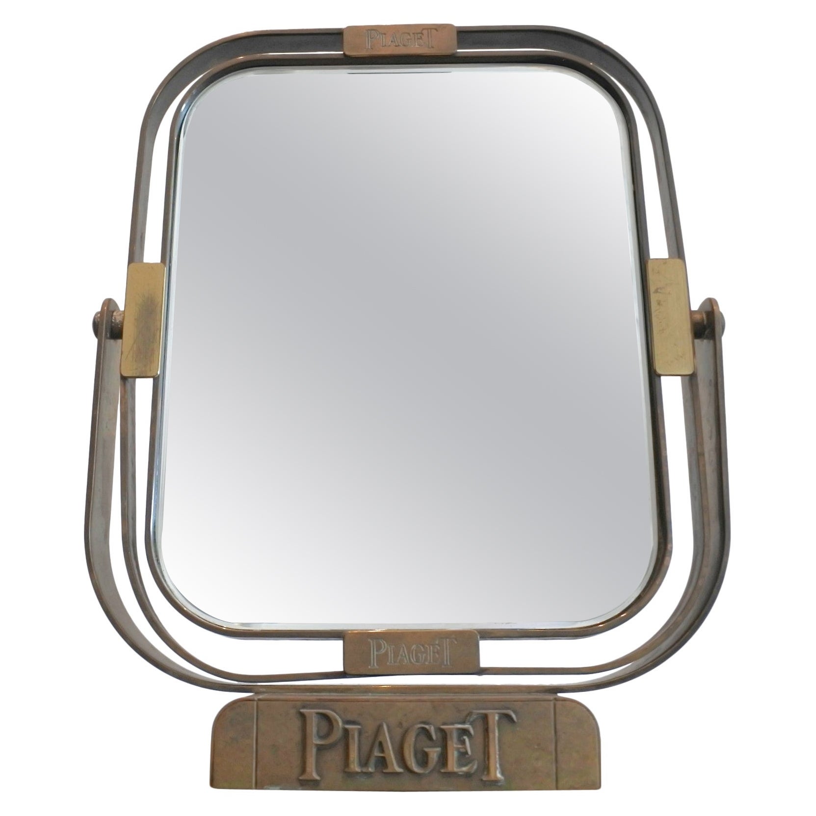 Miroir de table en laiton pour la marque de montres suisses de luxe Piaget, vers les années 1960 en vente
