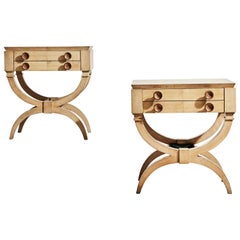 paire de tables de chevet en parchemin Art Déco