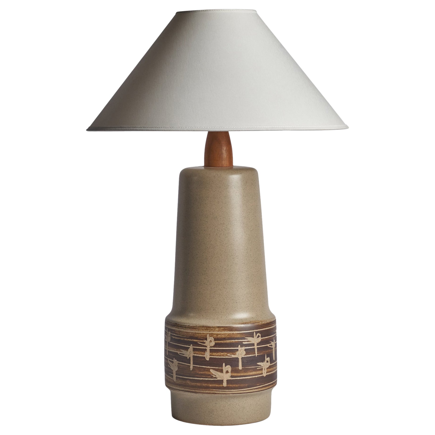 Jane & Gordon Martz, Table Lamp, Ceramic, Walnut, USA, 1960s For Sale