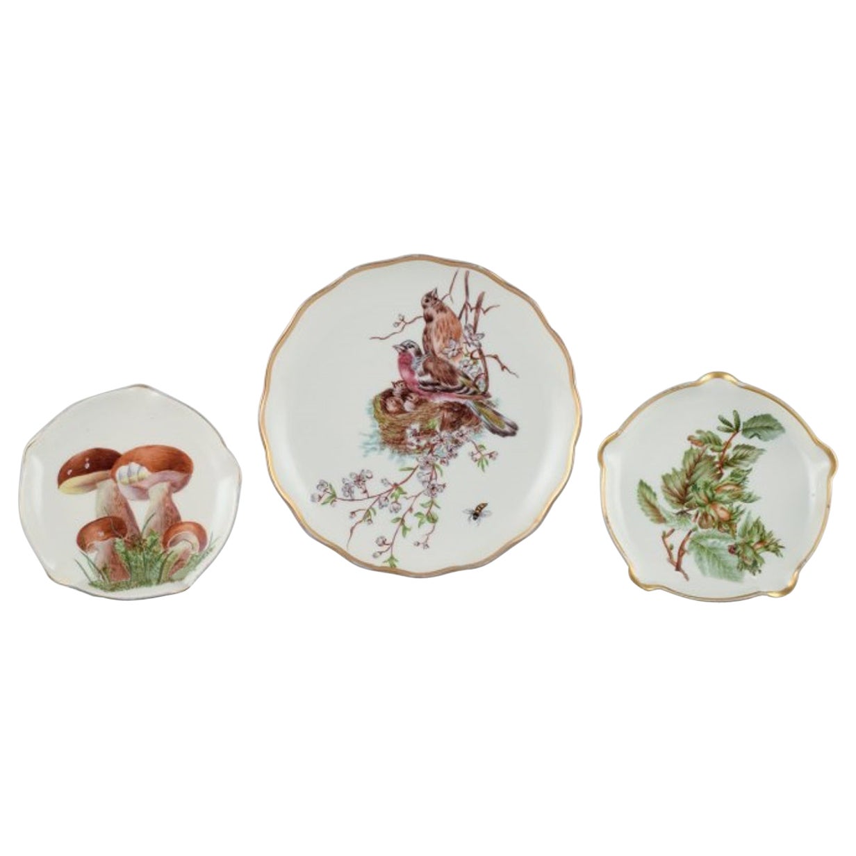 Bing & Grøndahl and others. Three hand-painted dishes in porcelain. For Sale