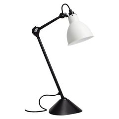 DCW Editions La Lampe Gras N°205 Tischlampe mit schwarzem Arm und weißem Lampenschirm