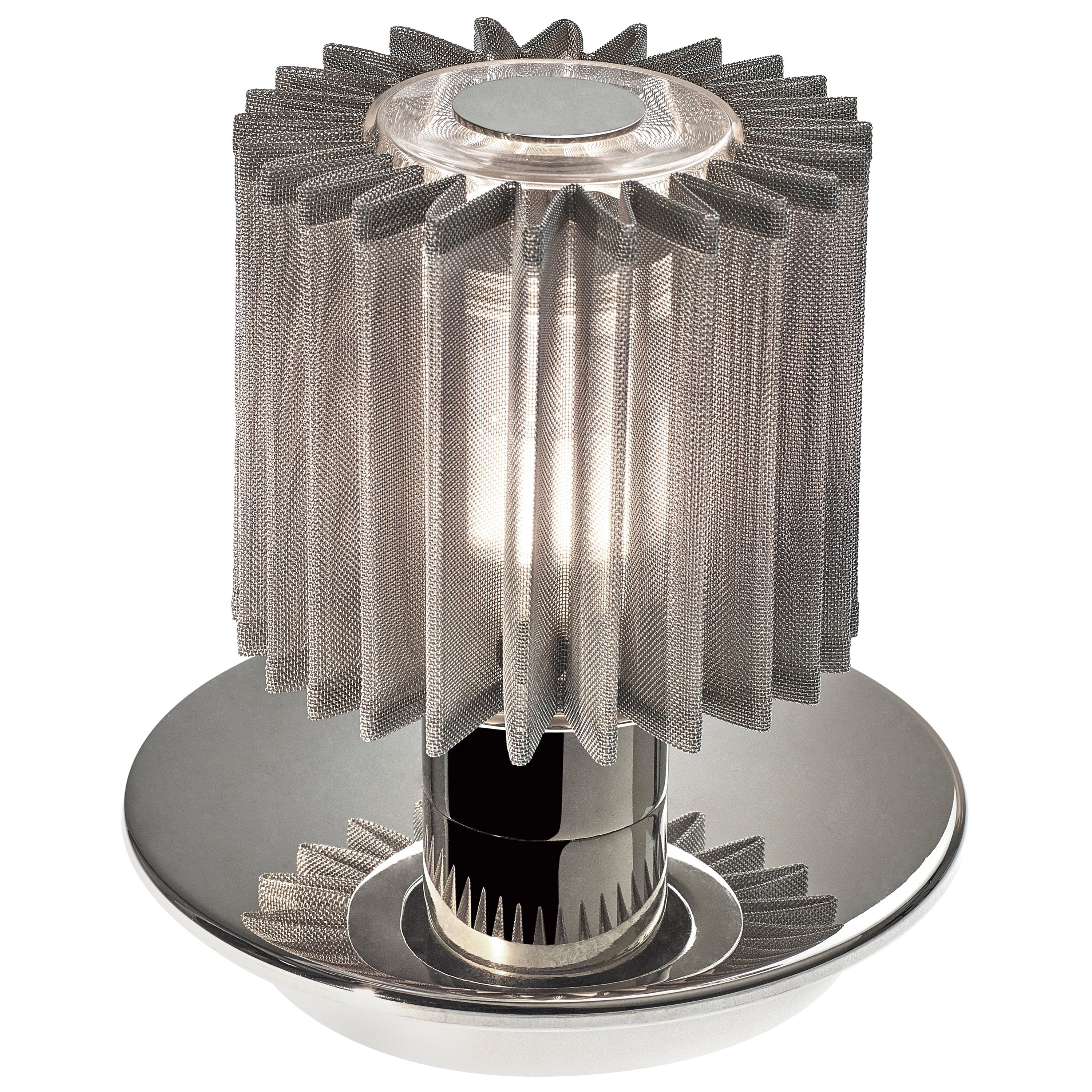 DCW Editions In The Sun Cordless-Tischlampe aus silbernem Stahlgehäuse mit silbernem Netzstoff