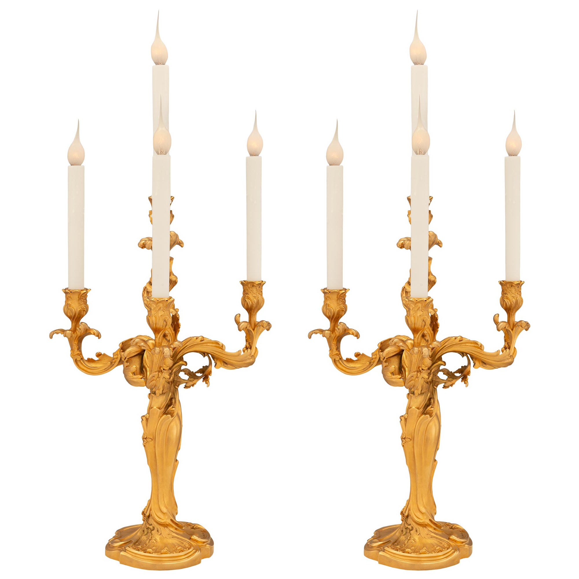 Pareja De Candelabros Franceses Del Siglo XIX Luis XV De Ormolu Firmados E. Lelivevre
