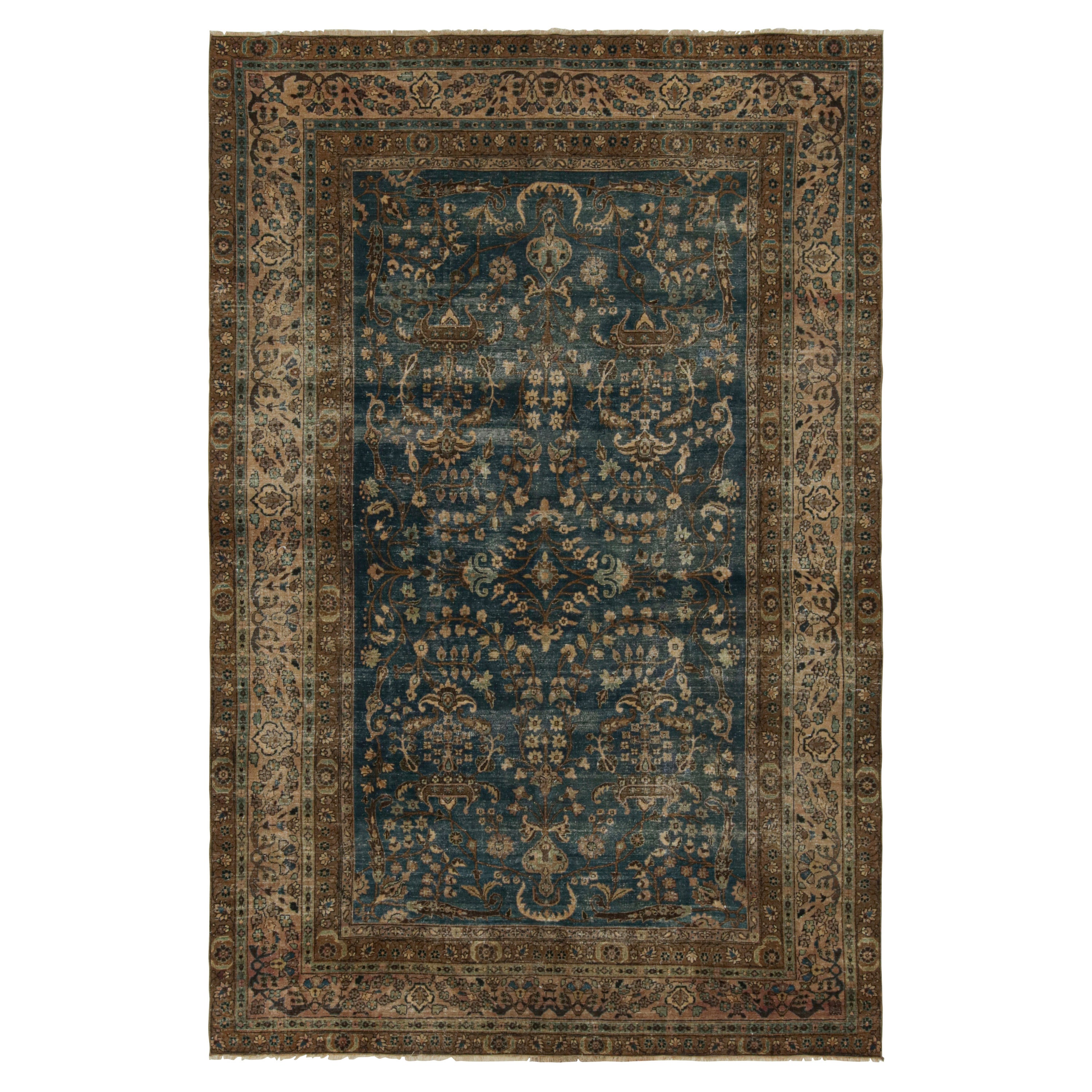 Antiker persischer Doroksh-Teppich mit Blumenmustern von Rug & Kilim im Angebot