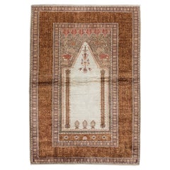 4x6 Ft Einzigartiger handgefertigter Anatolianischer Seiden-Gebetteppich aus Kunst. Prayer Mat Vintage