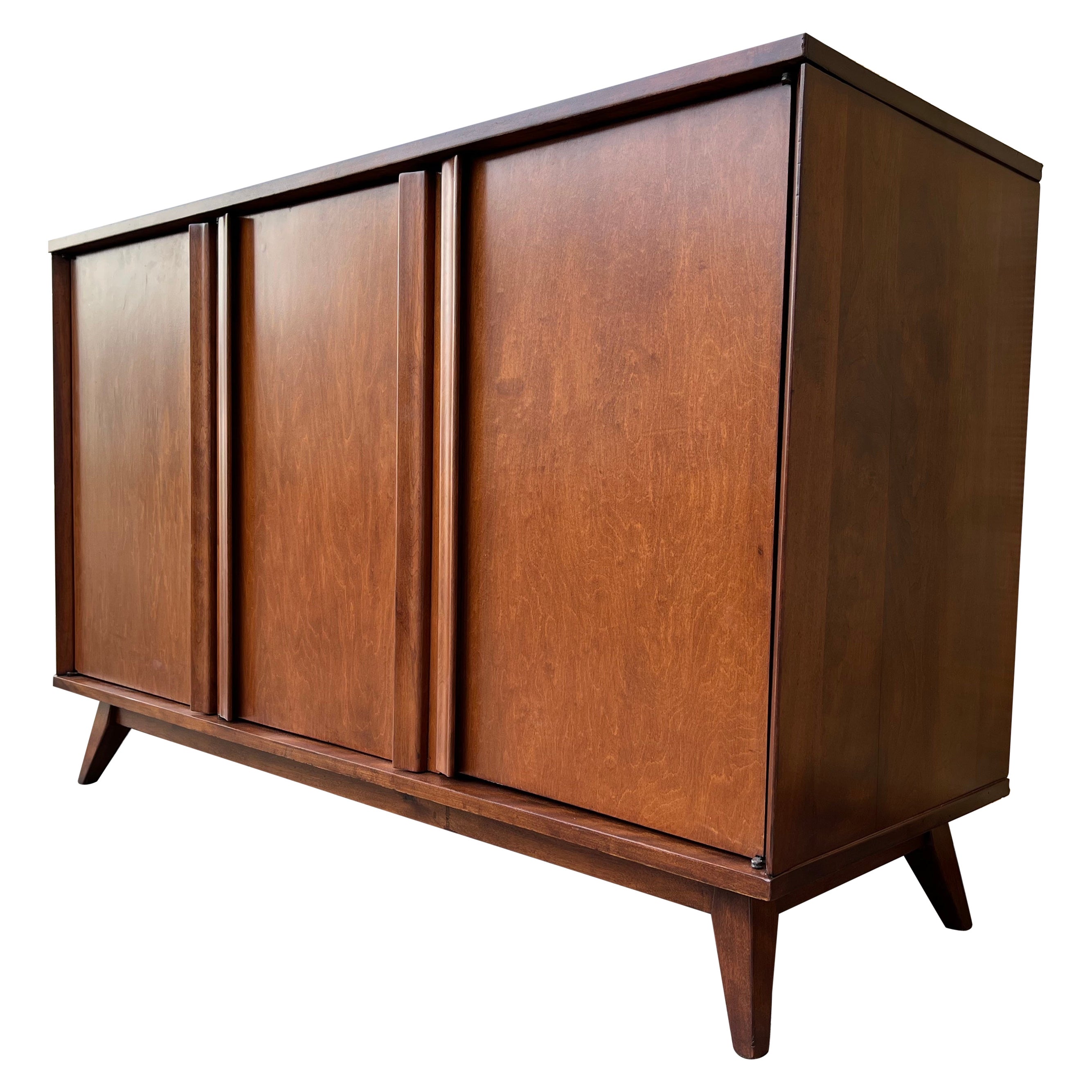 Fully Restored Mid Century Modern Sideboard Credenza. Circa 1960s. For Sale