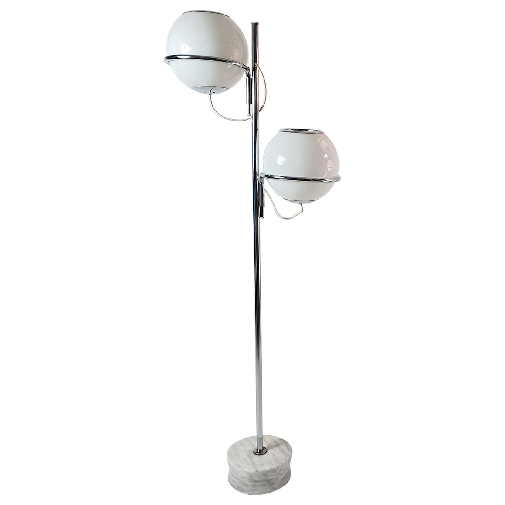 Floor Lamp Model 1094 by Gino Sarfatti Italy 1969 For Sale