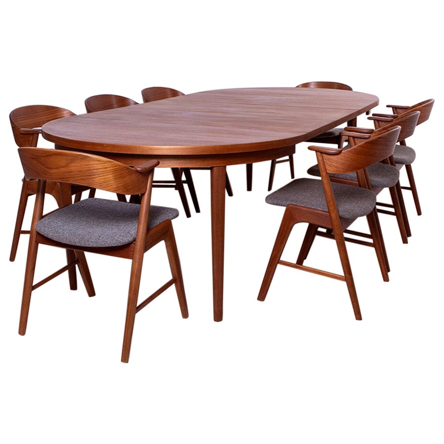 Ensemble de salle à manger en teck du milieu du siècle par Korup, 8 chaises, table extensible, Danemark, années 1960