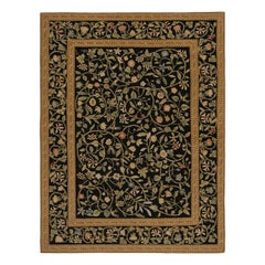 Rug & Kilim's European Style Rug in Black with Beige and Green Floral Patterns (Tapis de style européen en noir avec des motifs floraux en beige et vert)