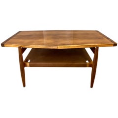 Table basse à deux niveaux en noyer et cuir, Jens Risom, Mid-Century Modern, 1960s