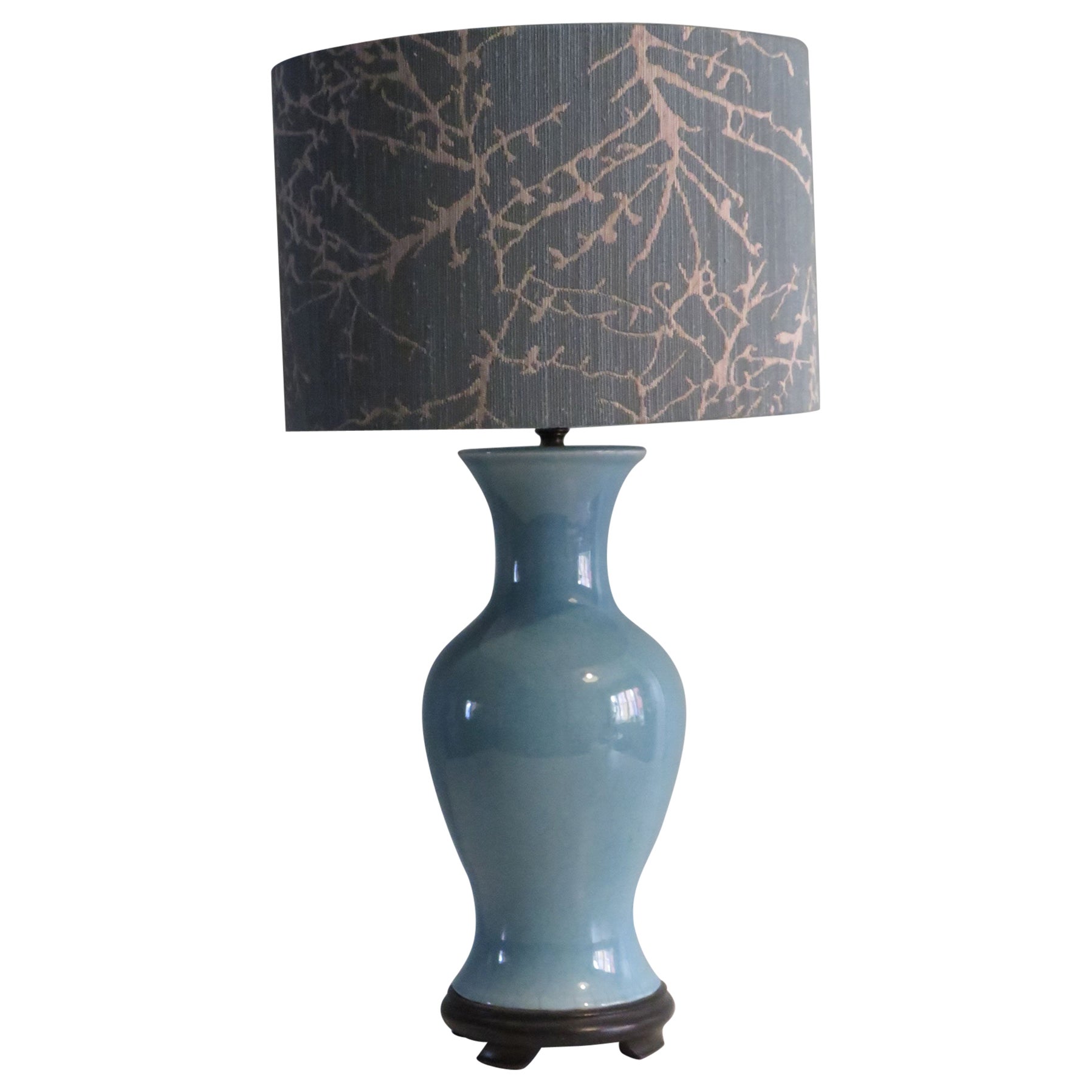Vintage ceramic table lamp with custom-made lampshade. For Sale