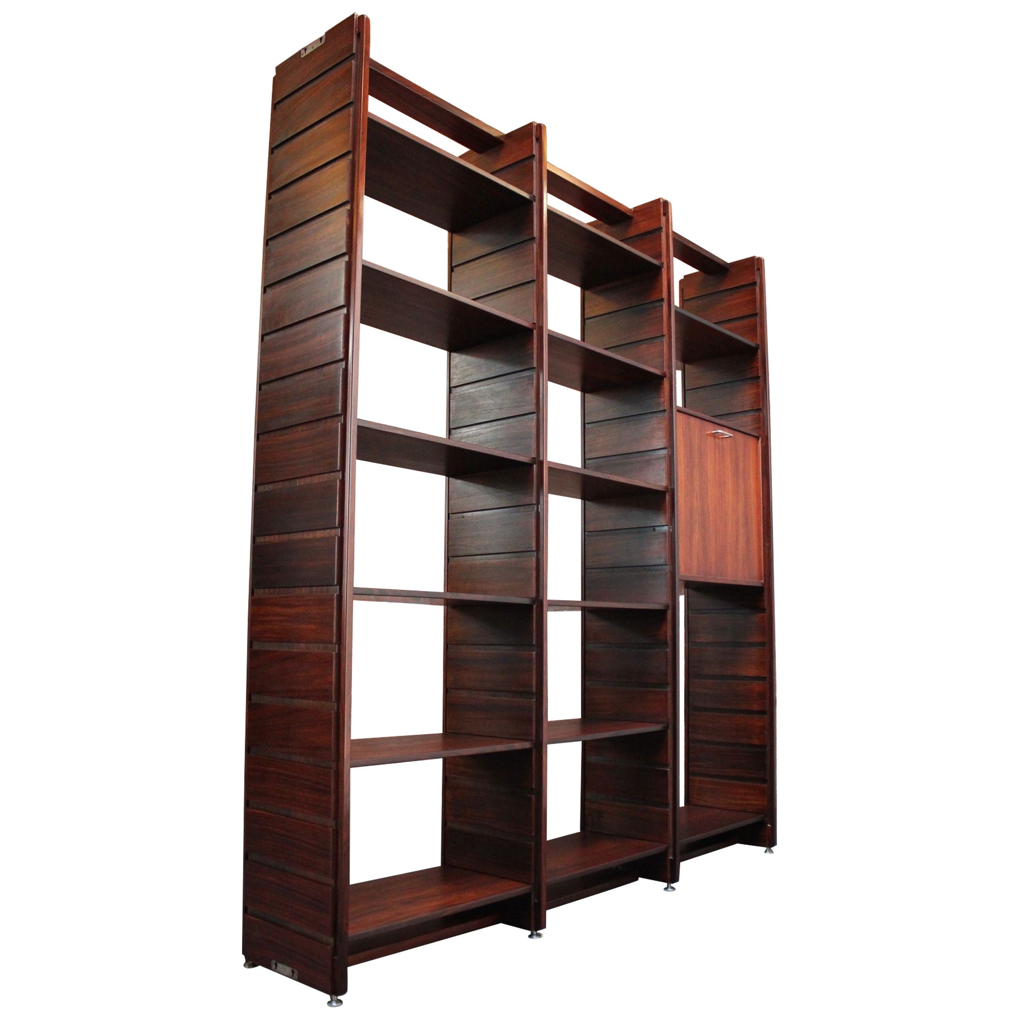 Italian Modern Rosewood Wall Unit/Bookcase by Gianfranco Frattini for Bernini For Sale