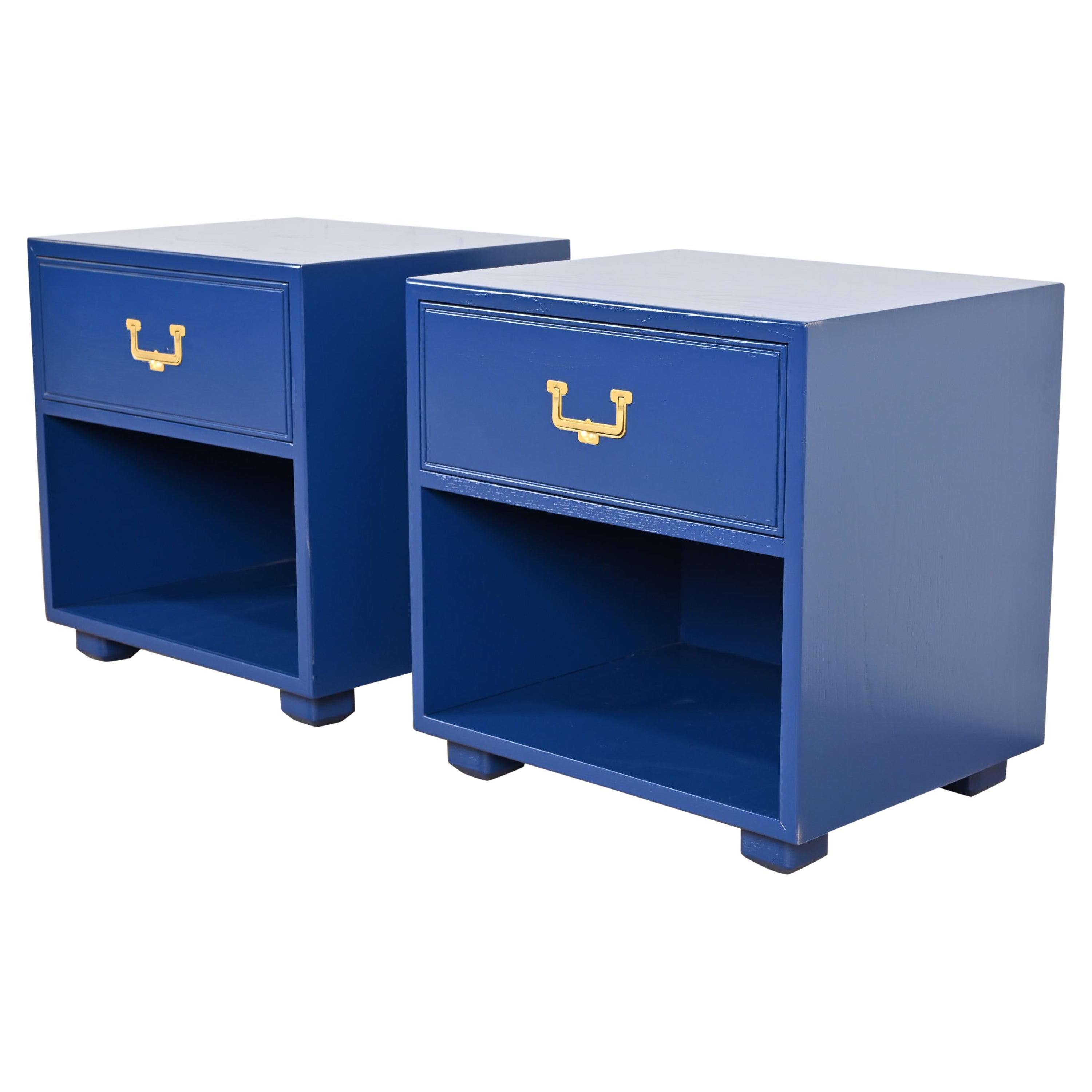 Henredon Hollywood Regency Campaign Blue Lacquered Nightstands, Newly Refinished For Sale