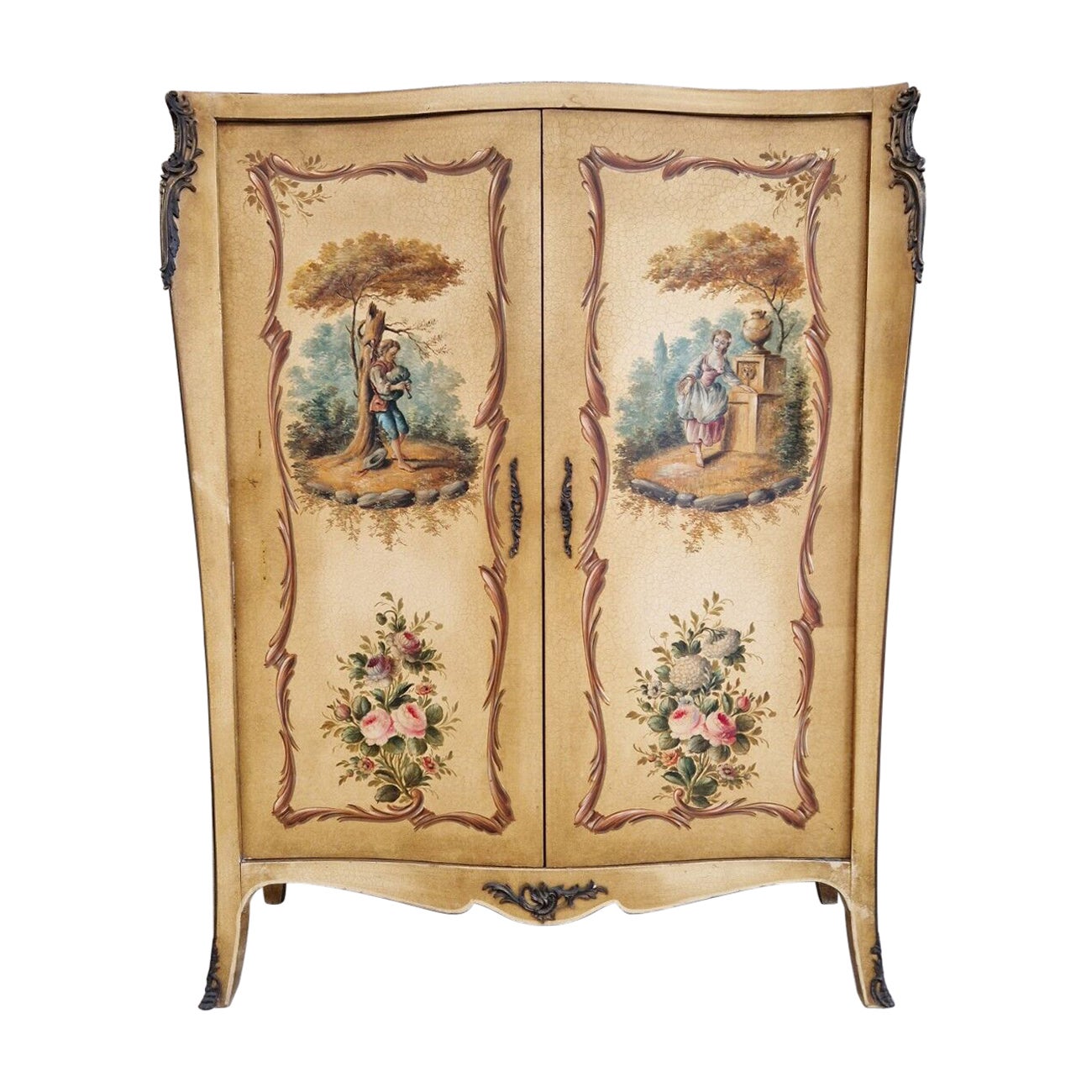 Armoire française ancienne de style Louis XV peinte à la main