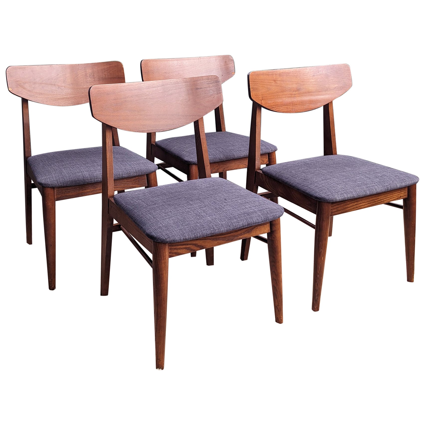 Satz von vier Esszimmerstühlen aus Massivholz für Stanley Furniture von Paul Browning