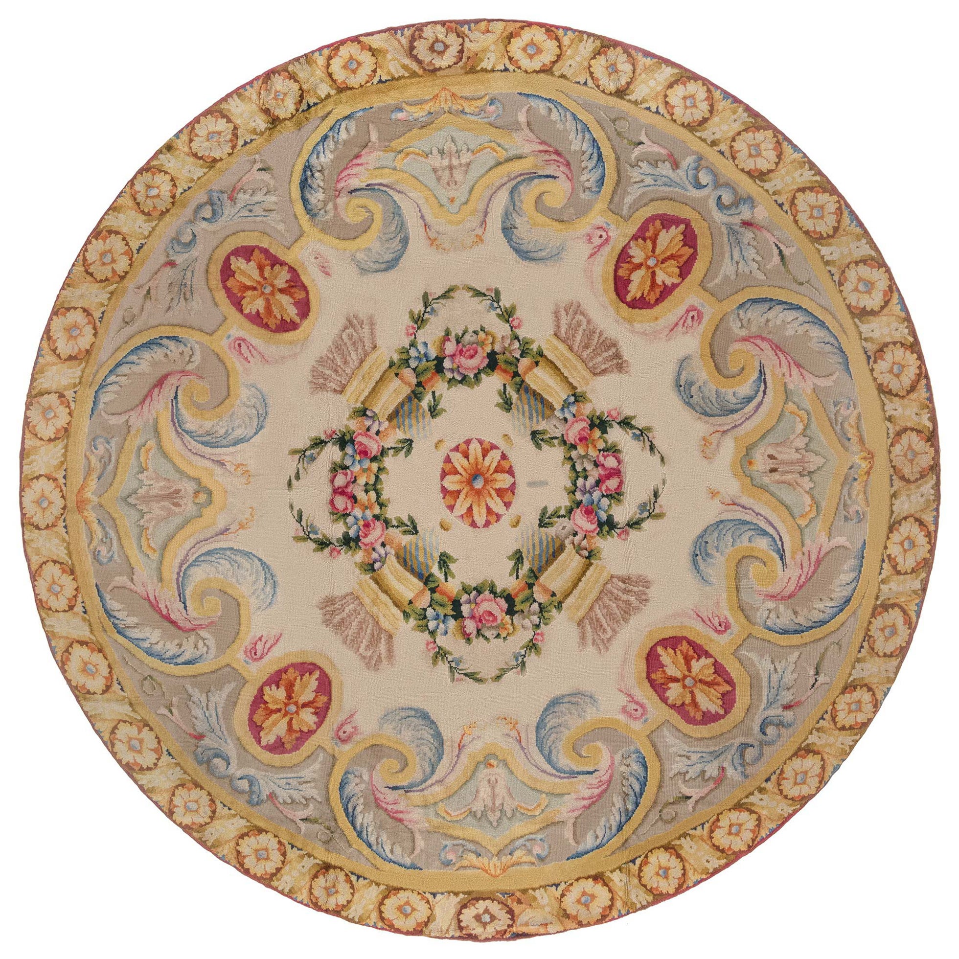 Tapis circulaire fragmentaire espagnol de la Savonnerie du début du XXe siècle
