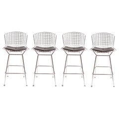 Set von vier Harry Bertoia für Knoll Barhockern aus Chrom und schwarzem Leder in Chrom