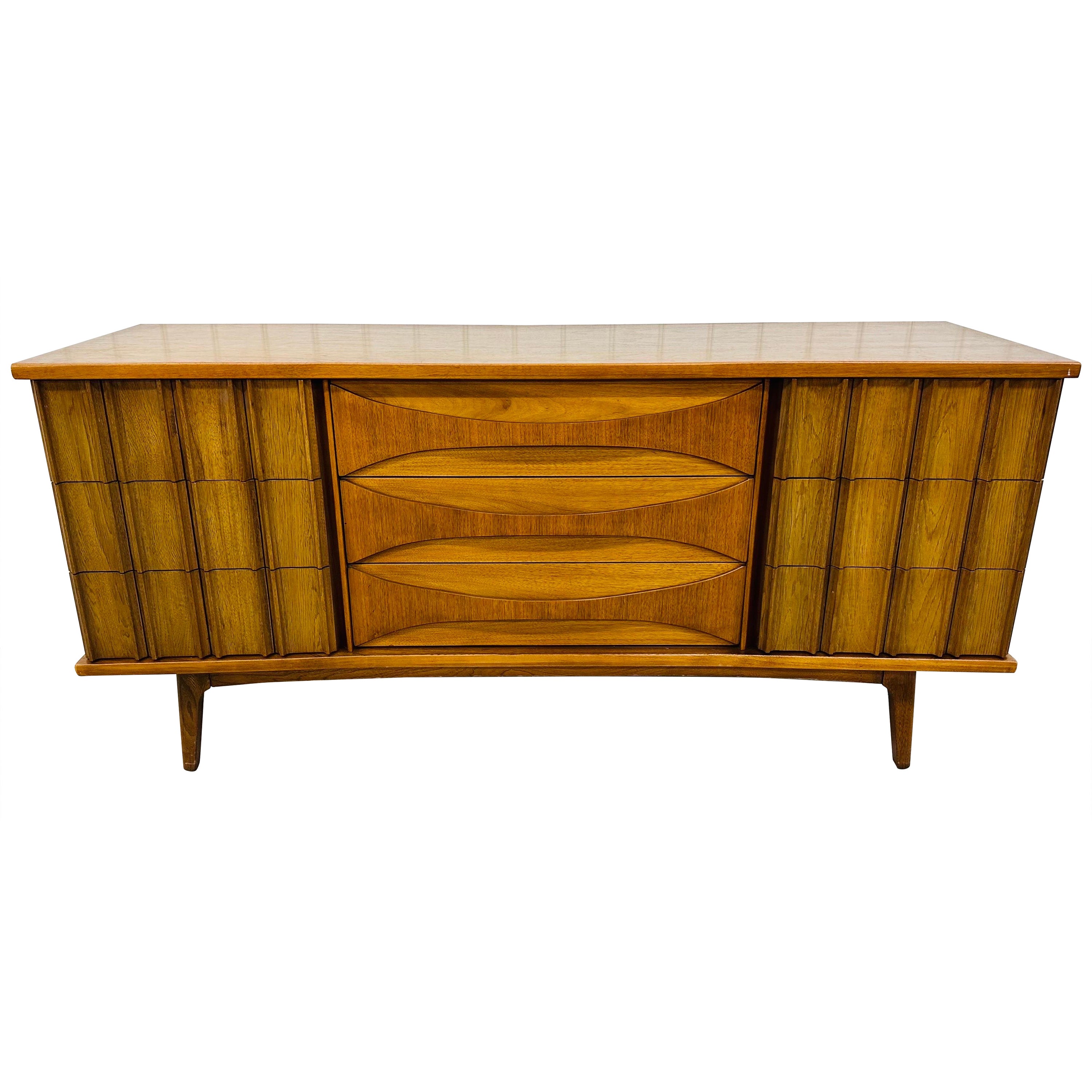1060’s MidCentury Modern Walnut and Oak Dresser For Sale at 1stDibs