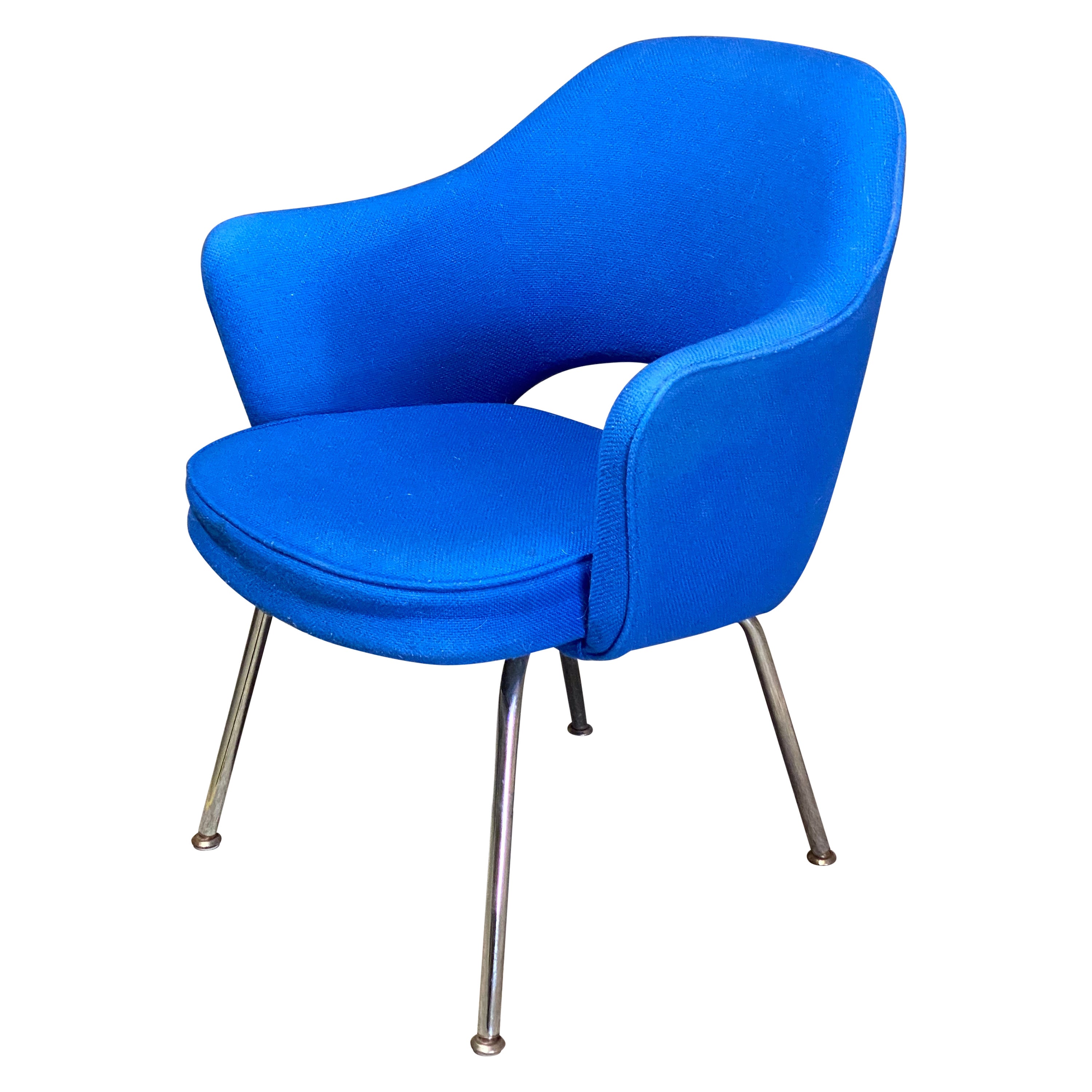 Eero Saarinen pour le fauteuil de direction IBM modèle 71 de Knoll